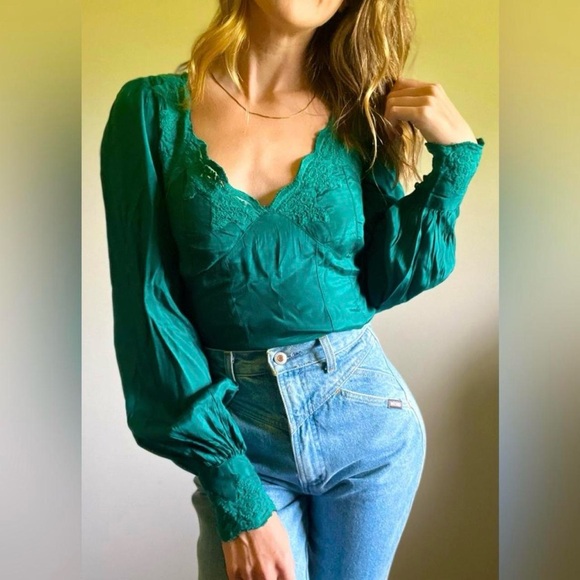 Free People NWOT Janelle Lace Long Sleeve Top - Balsam / Emerald XL - Picture 1 of 5
